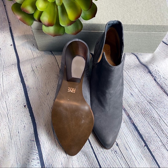 NWOB Frye Reina Cut Out Booties - Picture 4 of 8